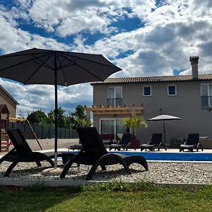 Anastazija Villa Labin (Istria)
